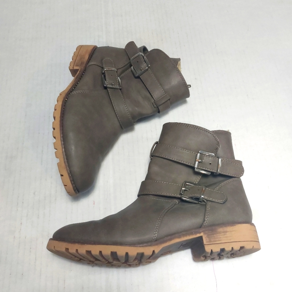 JUSTICE Ankle Boots Size 8